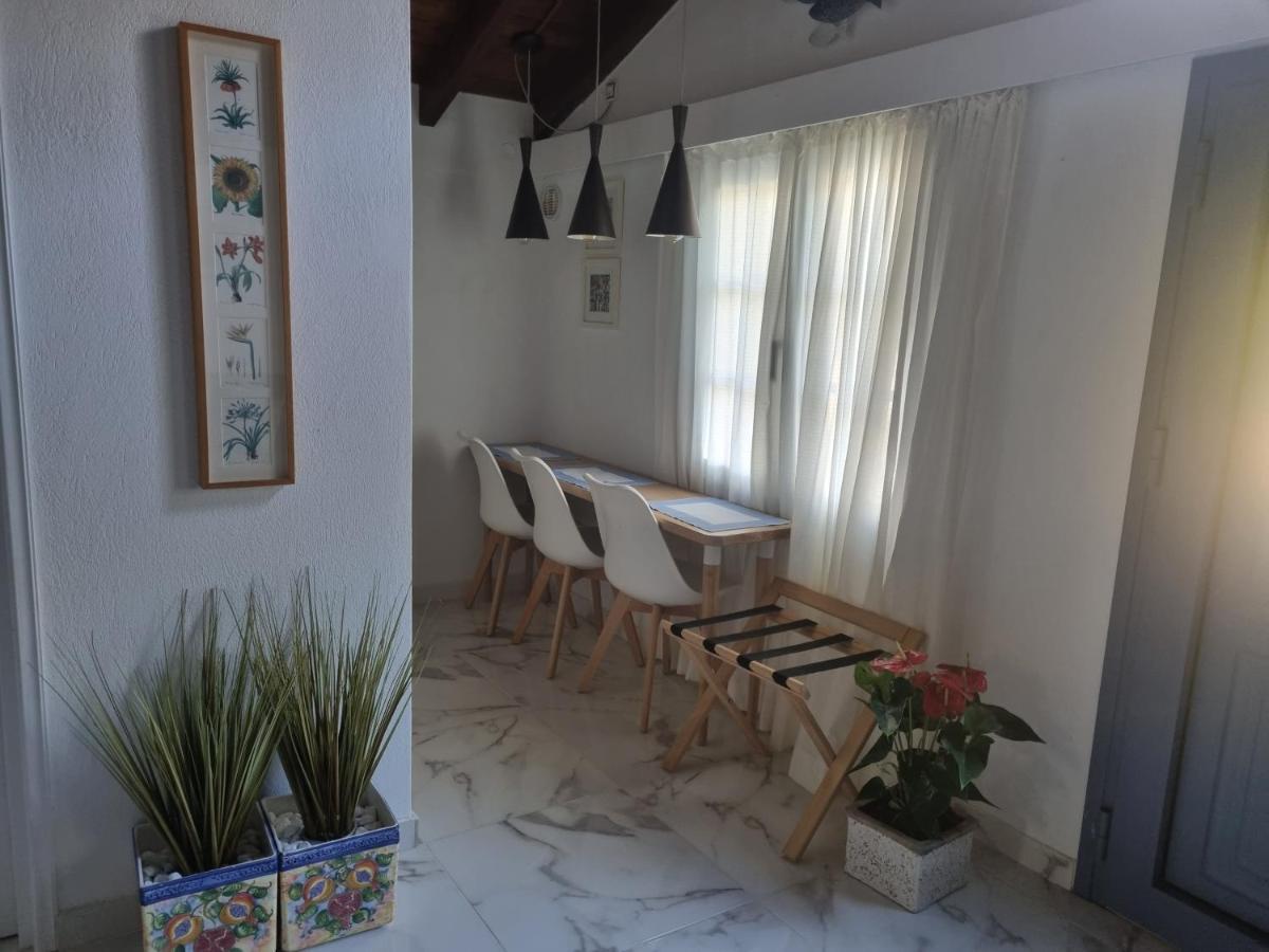 Villa Tellina Skiathos Town